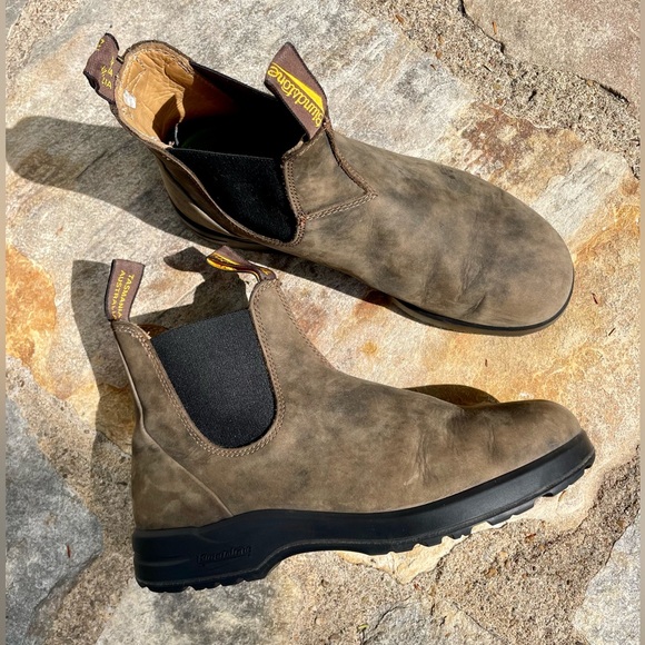 Blundstone Shoes - Blundstone 2056 Chelsea Boots Women’s 10.5